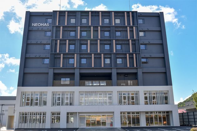 住む人と訪れる人が交差する、<br>まちの本屋とホテル「ねをはす」<br>2024年11月2日開業に向け、9月3日より宿泊予約の受付開始<br>~文喫を手掛ける「ひらく」が初めて宿泊施設のプロデュースを担当~
